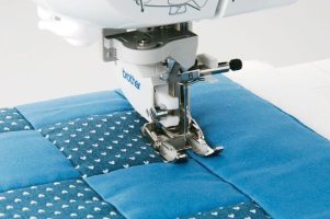 Brother Overtransportør (Åben Med Quiltemarkeringer) Brother Overtransportør (Åben Med Quiltemarkeringer)