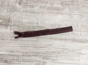 Usynlig Lynlås 4mm - Mørkebrun (60CM) Usynlig Lynlås 4mm - Mørkebrun (60CM)