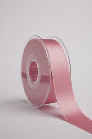 Satinbånd 40 mm. (Mørk Rosa Col.57) Satinbånd 40 mm. (Mørk Rosa Col.57)