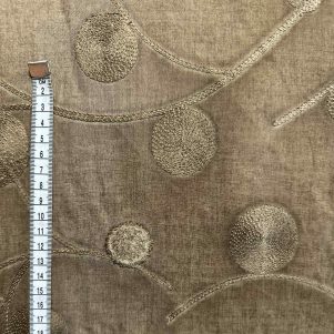 Fast Viskose/polyester m/broderi, brunlig