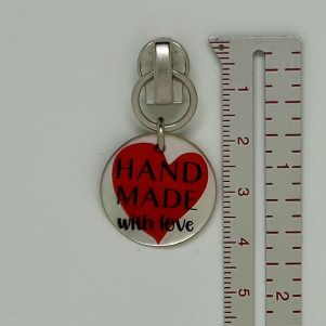 Skyder (6mm) m/vedhæng i perlemor, "Handmade with love", sølv (Så længe lager haves) Skyder (6mm) m/vedhæng i perlemor, "Handmade with love", sølv (Så længe lager haves)