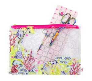 Tula Pink, Projektmappe i Medium, Making Waves (Floral Reef) Tula Pink, Projektmappe i Medium, Making Waves (Floral Reef)