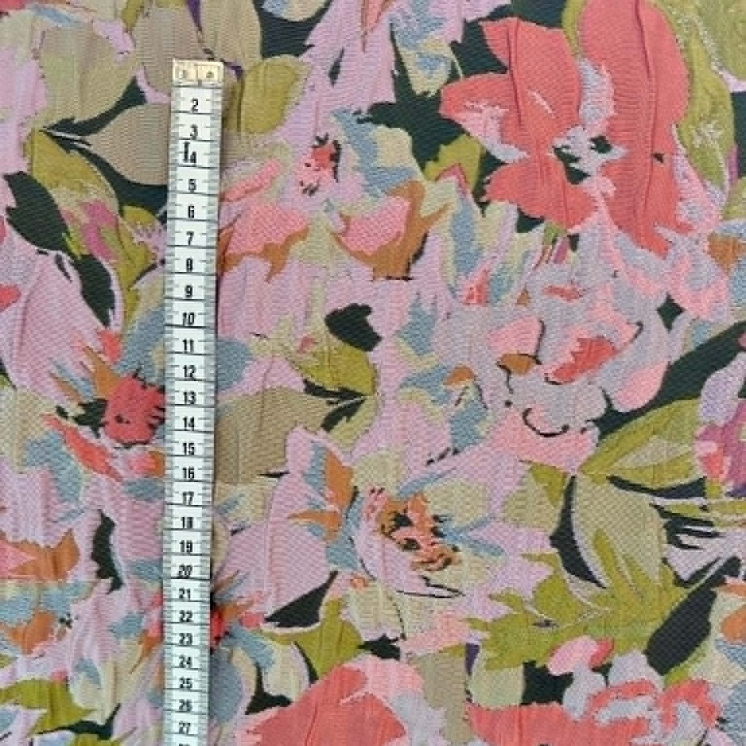 Fast Jacquard M/kulørte Blomster Fast Jacquard M/kulørte Blomster