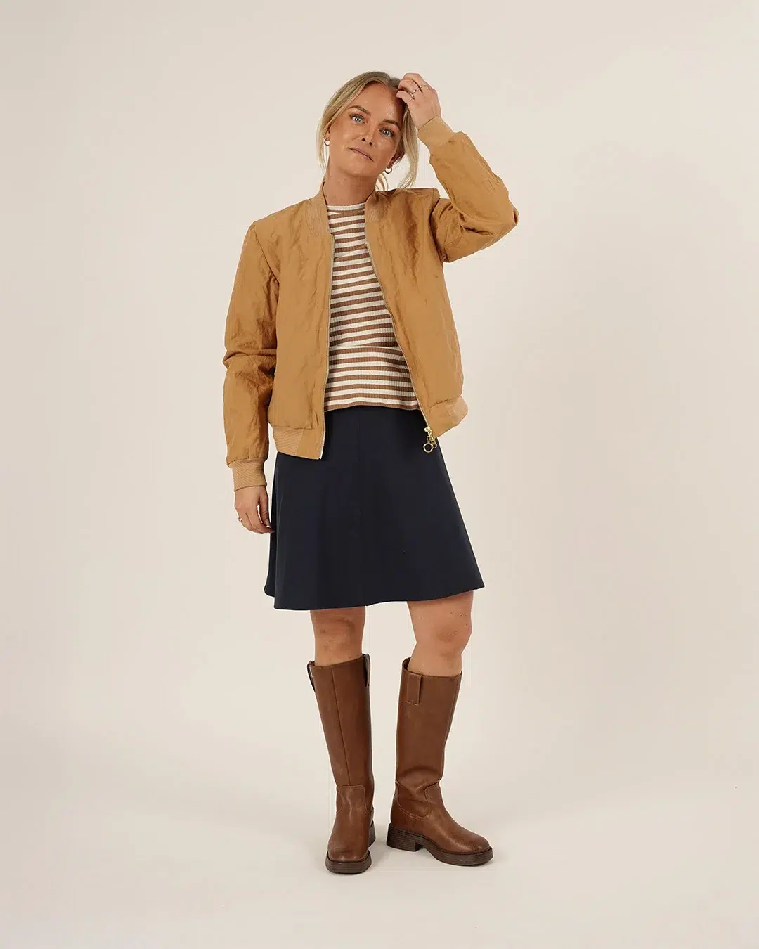 Wardrobe by me, Amelia Bomber, str 30-54 Wardrobe by me, Amelia Bomber, str 30-54