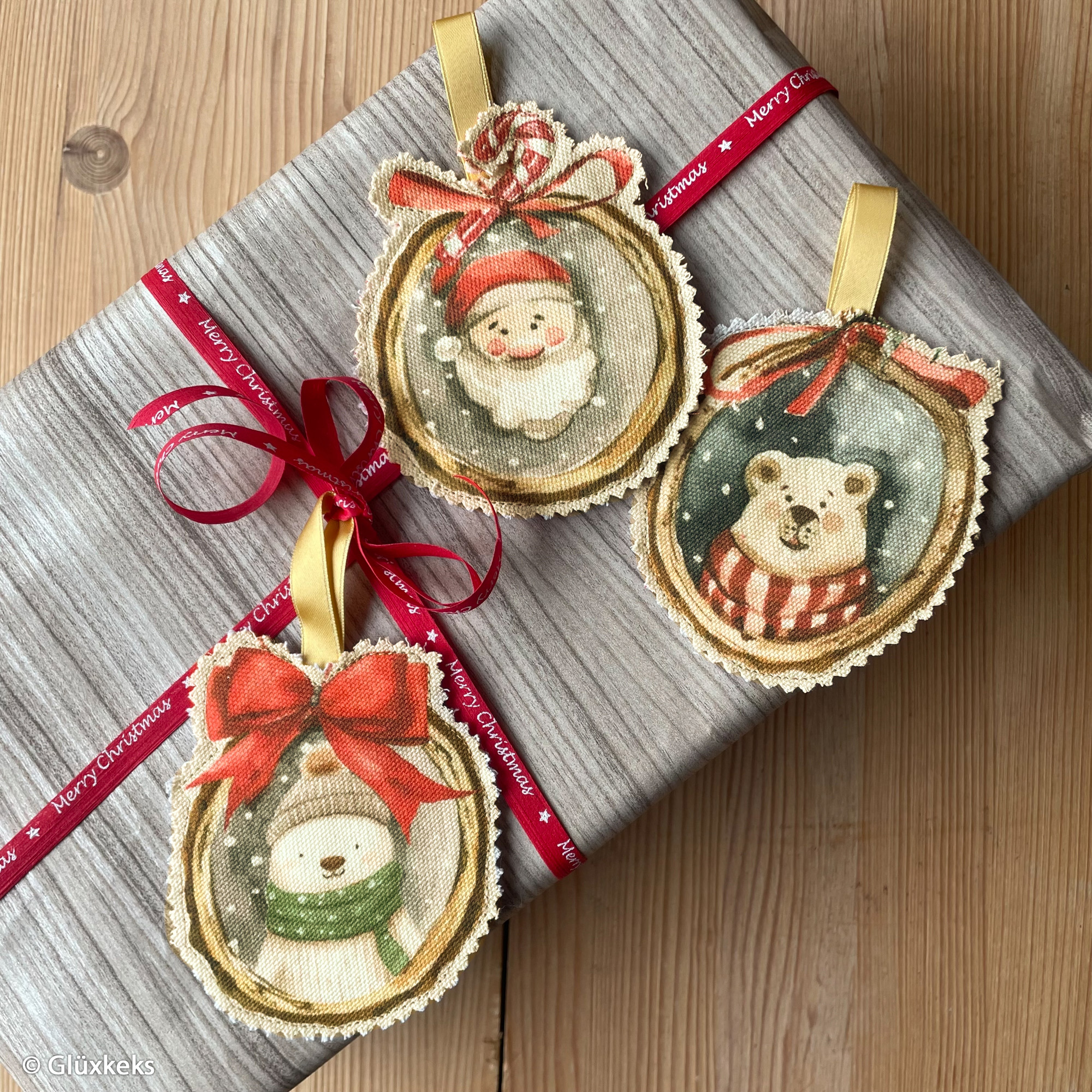 Fast Bomuld M/Julebilleder, Mørk sand, Santa Fast Bomuld M/Julebilleder, Mørk sand, Santa