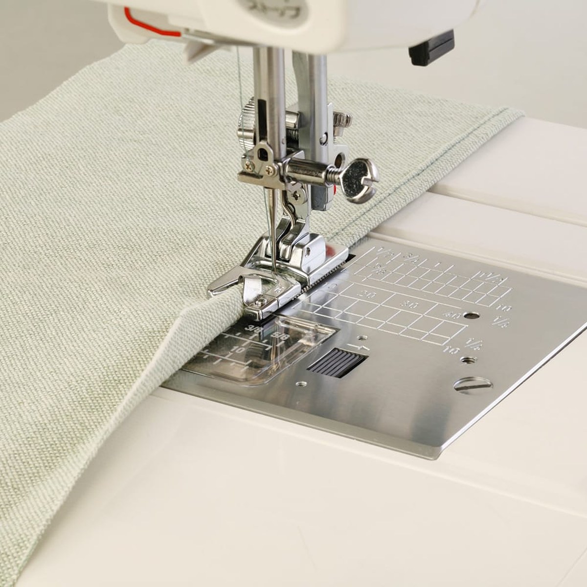 Janome Foldefod 4 mm (Gruppe 1) Janome Foldefod 4 mm (Gruppe 1)
