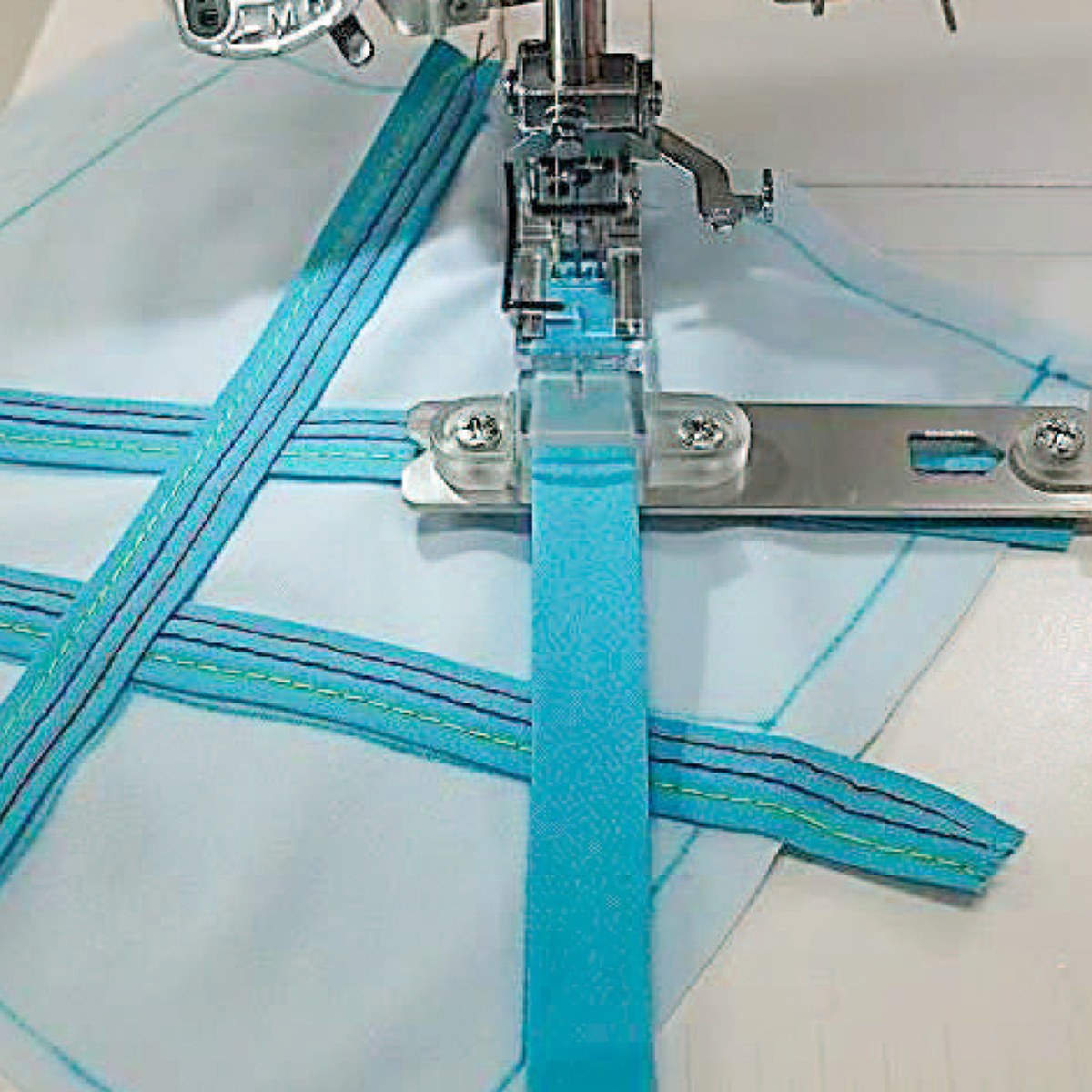 Janome CoverPro båndfolder (Gruppe 7) Janome CoverPro båndfolder (Gruppe 7)